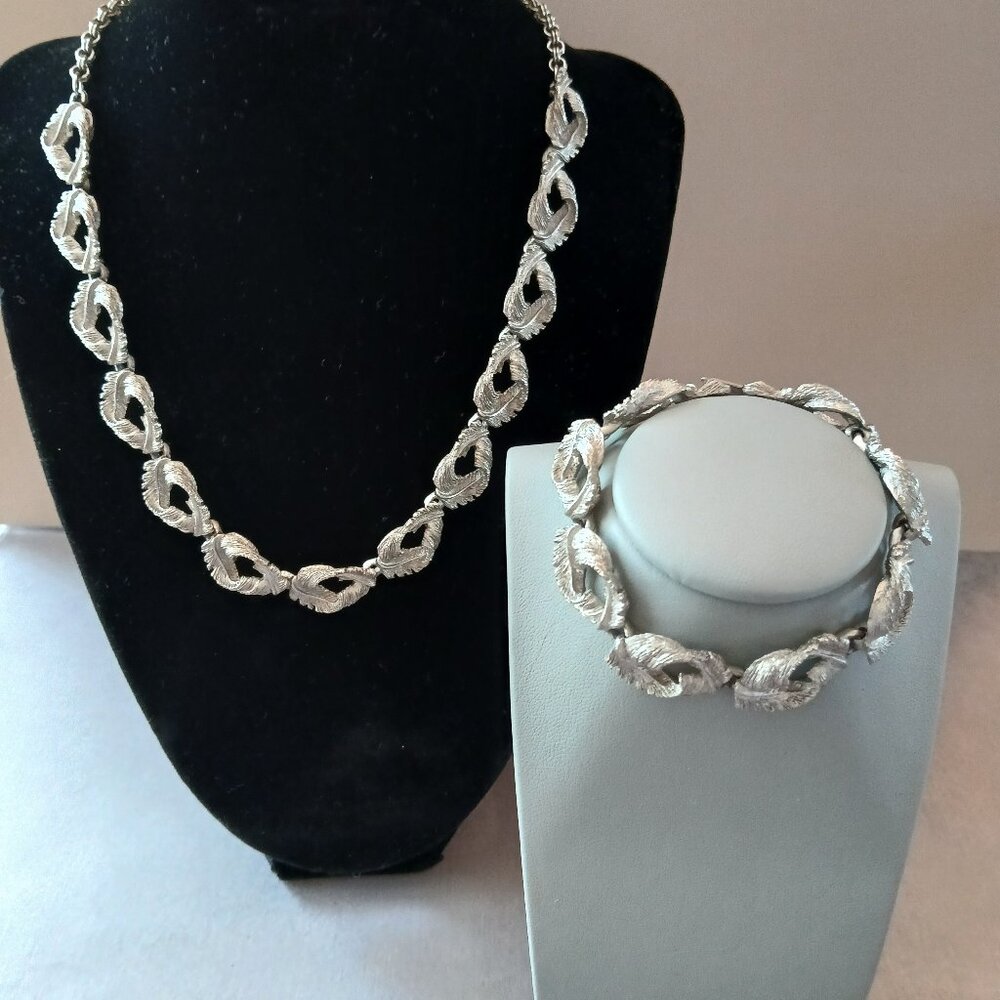 Vintage Silver Tone Leaf Design Necklace and Matching Bracelet